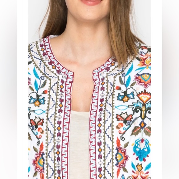 Johnny Was | Izamal Crop Jacket Embroidered 100% Linen w/ Pockets - Picture 5 of 15